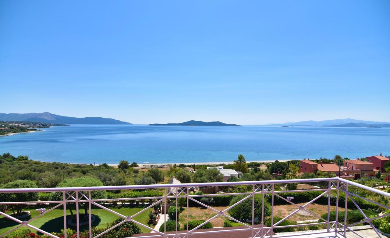 Blue Bay View - Beach House Vathirrevma Esterno foto