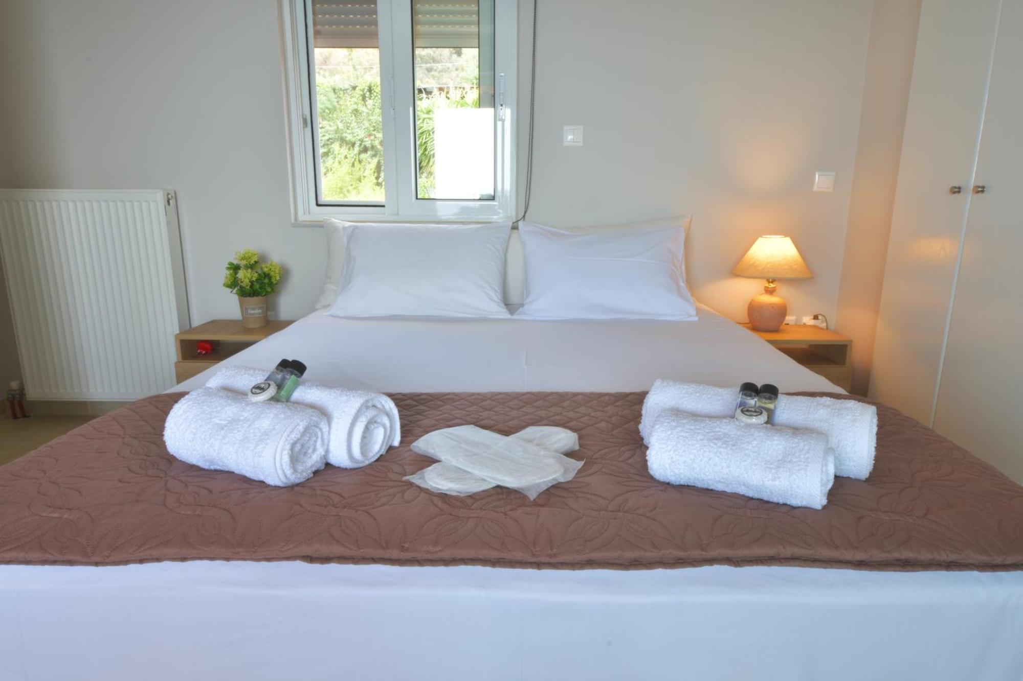 Blue Bay View - Beach House Vathirrevma Esterno foto